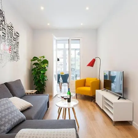 Beautiful 4Bd 4Ba Apartment In Eixample District Barcelona Exterior photo