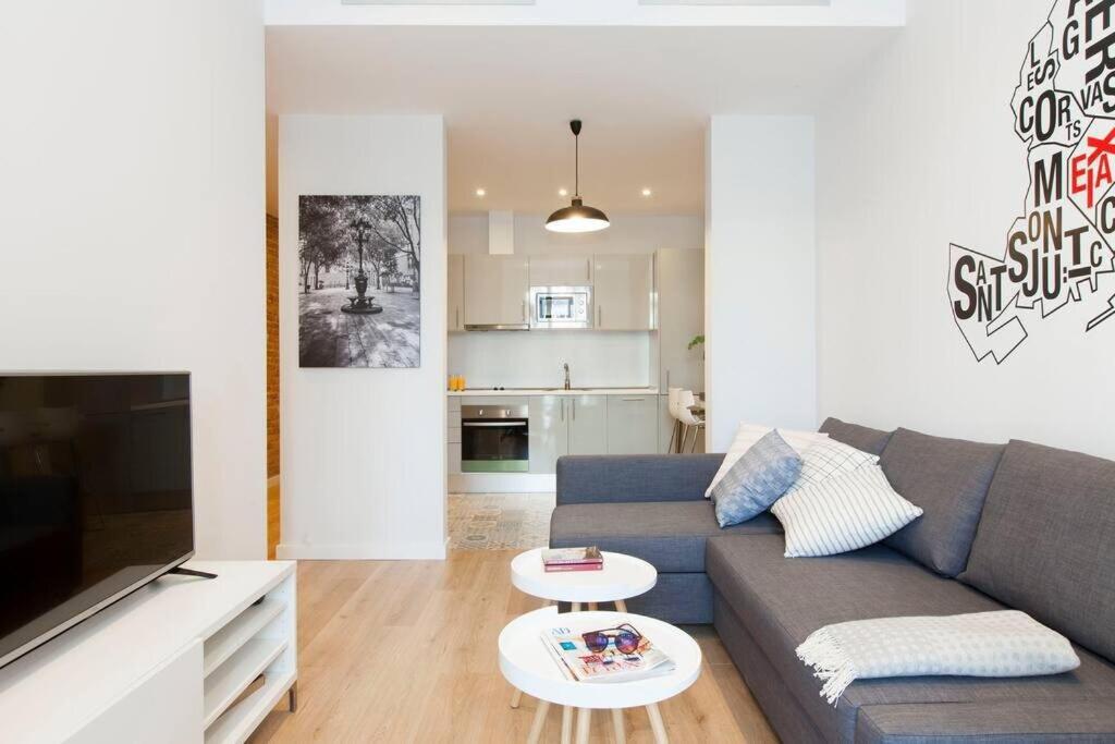 Apartment Beautiful 4bd 4ba In Eixample District Barcelona